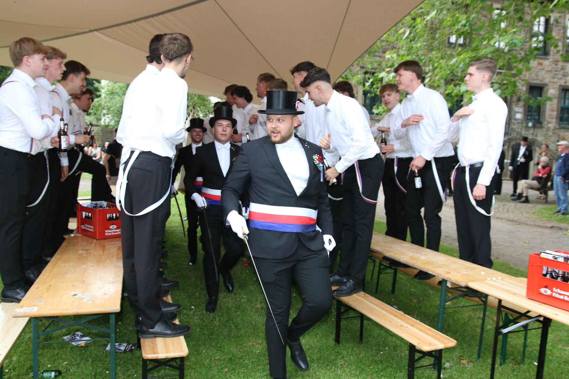 Die Stadthäger sind am Mittwoch in ihr Schützenfest eingestiegen.  (Foto: bb)