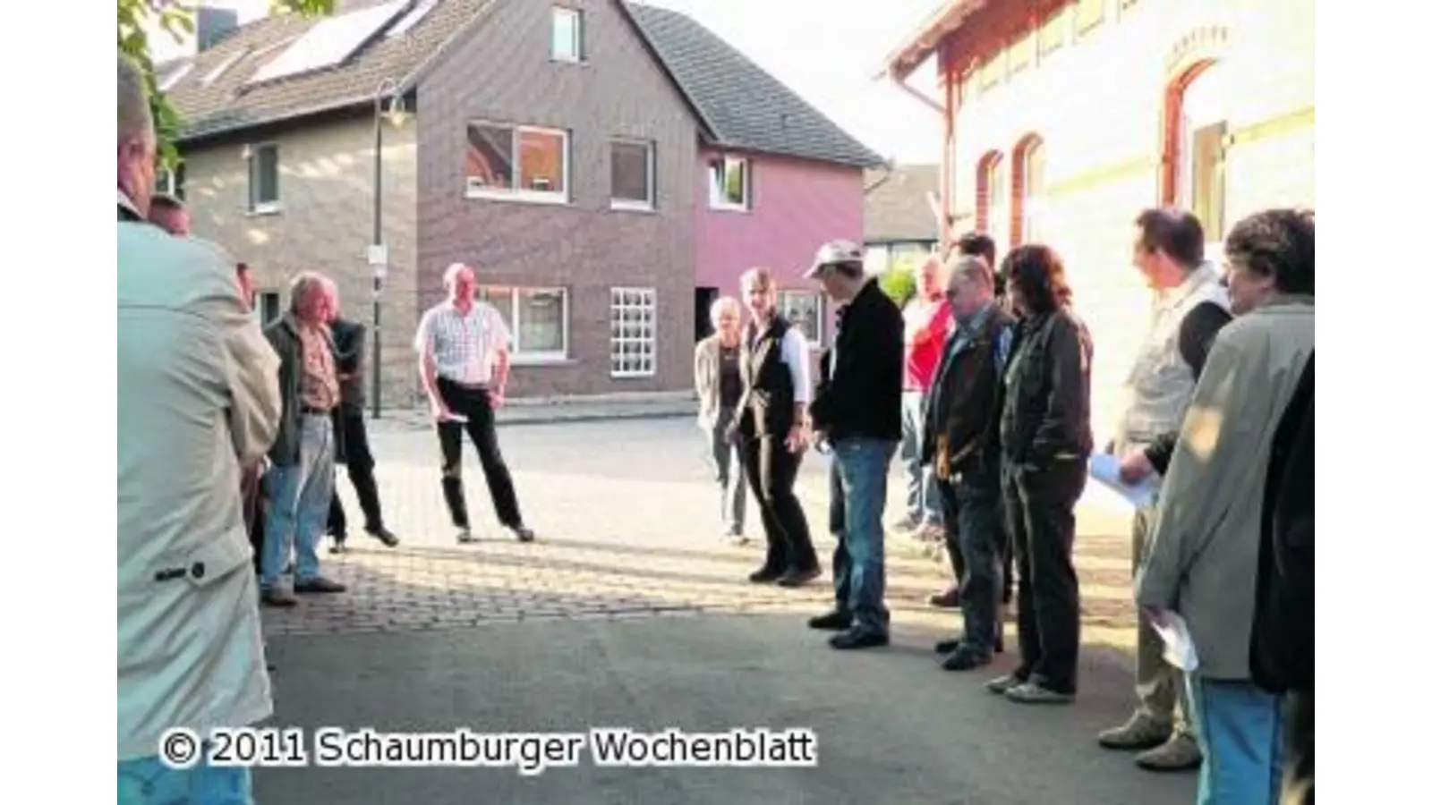 Einwohner zeigen ein erstes Interesse an Dorferneuerung (Foto: al)