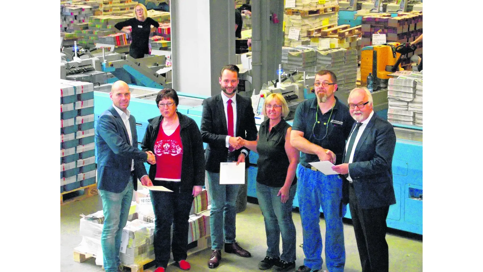 Oppermann bedankt sich bei Mitarbeitern für die Treue (Foto: red)