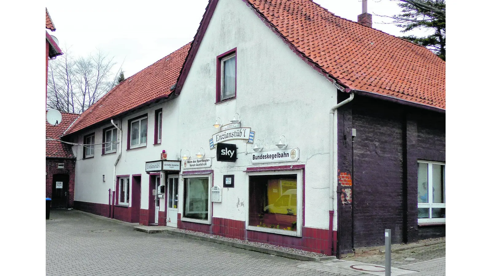 Für den Supermarkt wird jetzt Platz geschaffen (Foto: al)