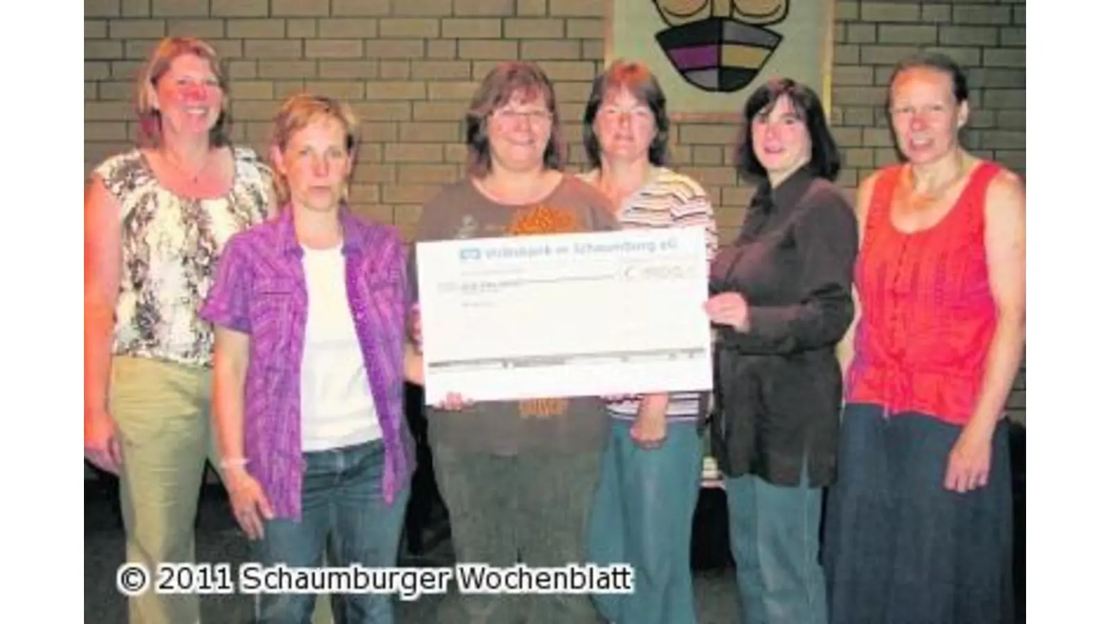Arche überbringt neun Einrichtungen Bares (Foto: red)