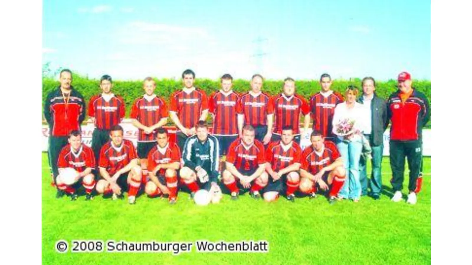 Mit neuen Trikots in die Saison (Foto: red)