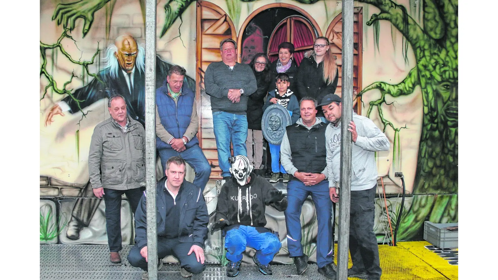 Marktgäste können in Kettenflieger und Riesenrad abheben (Foto: bb)