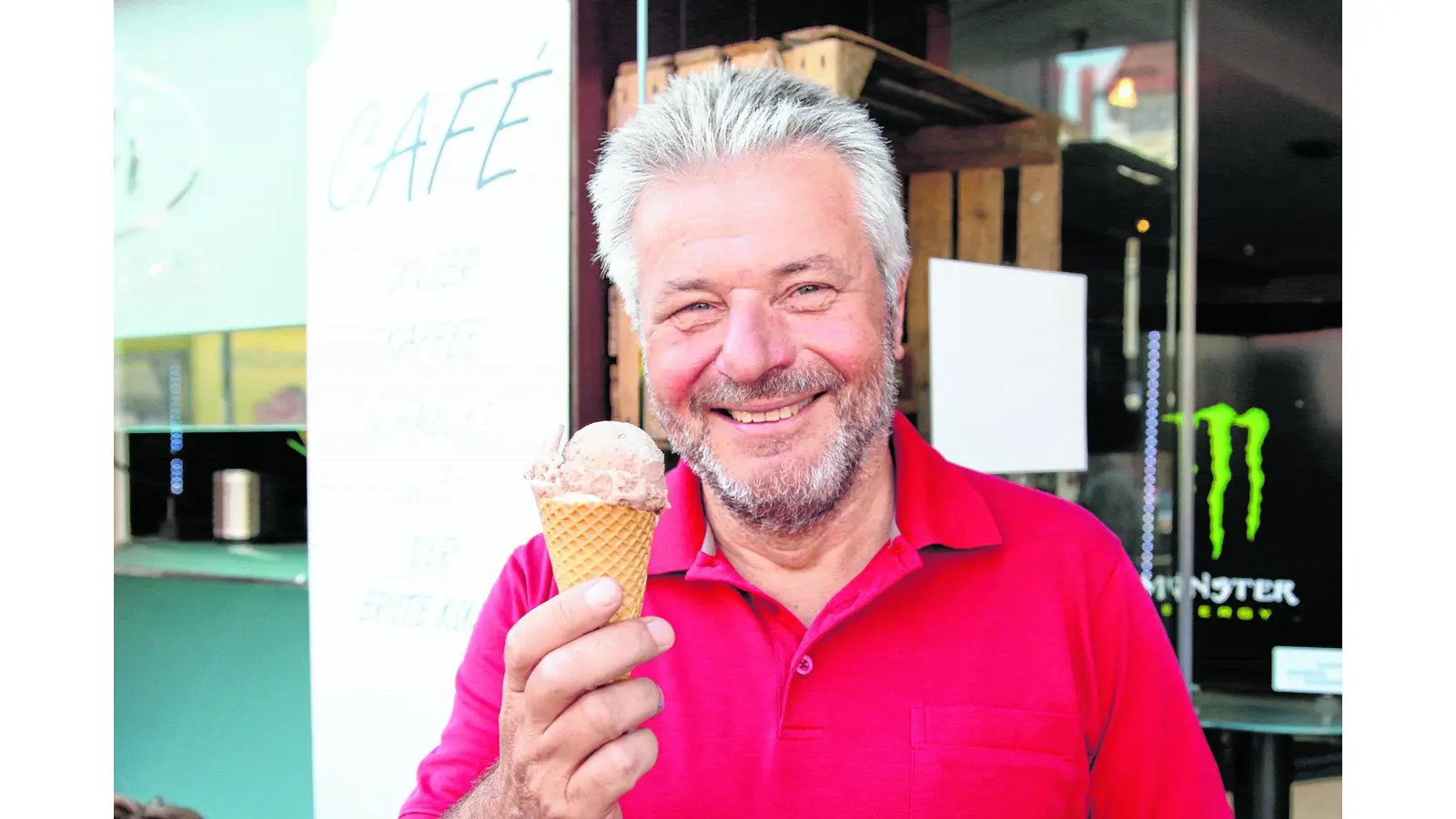 SMS beschenkt Käufer mit köstlich-kühlen Kugeln (Foto: bb)