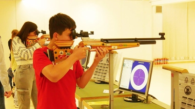 Schießübung für den Erfolg beim Kinderschützenfest. (Foto: gk)