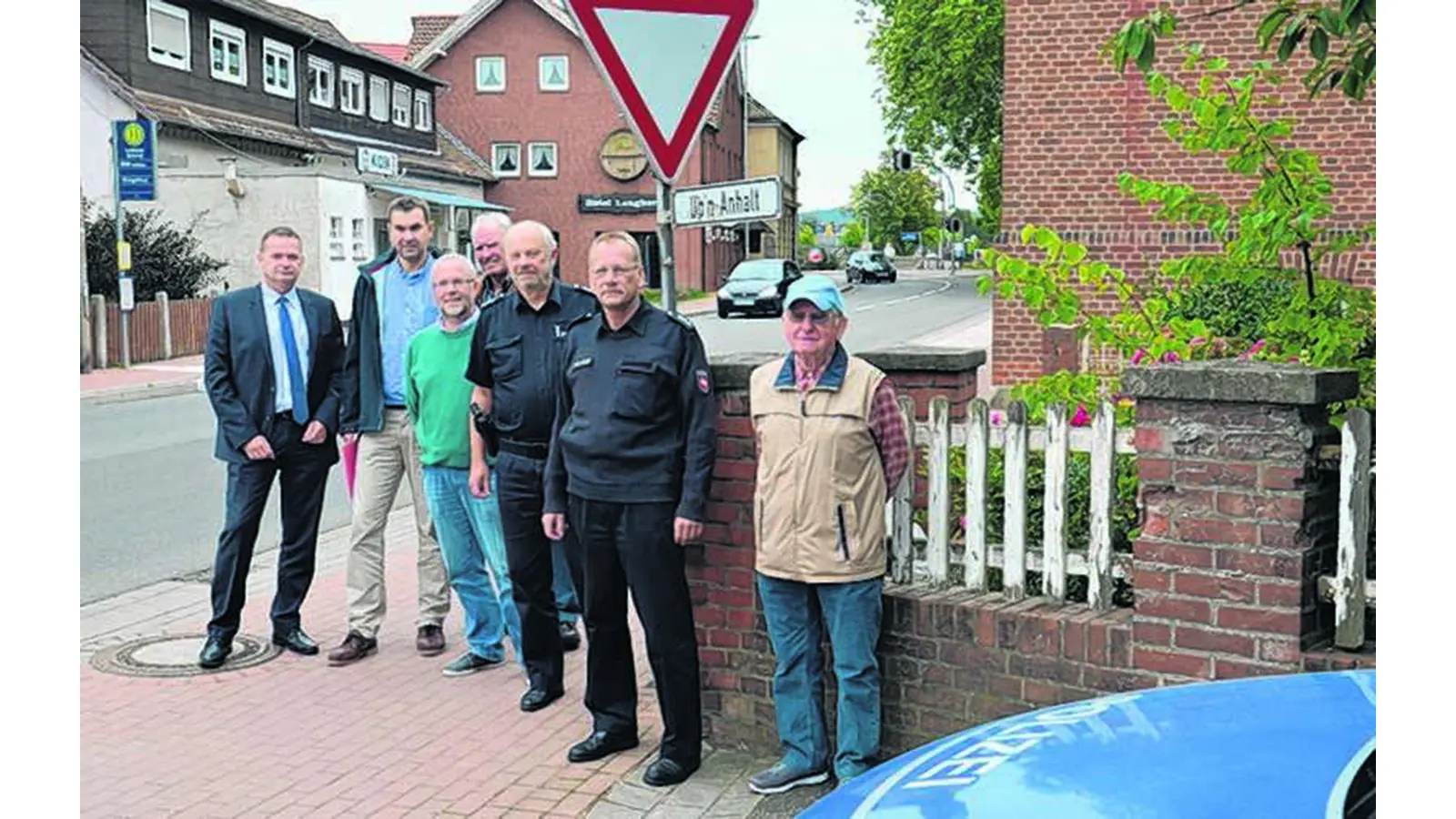 Der Bürgersteig ist für die Fußgänger da (Foto: bt)
