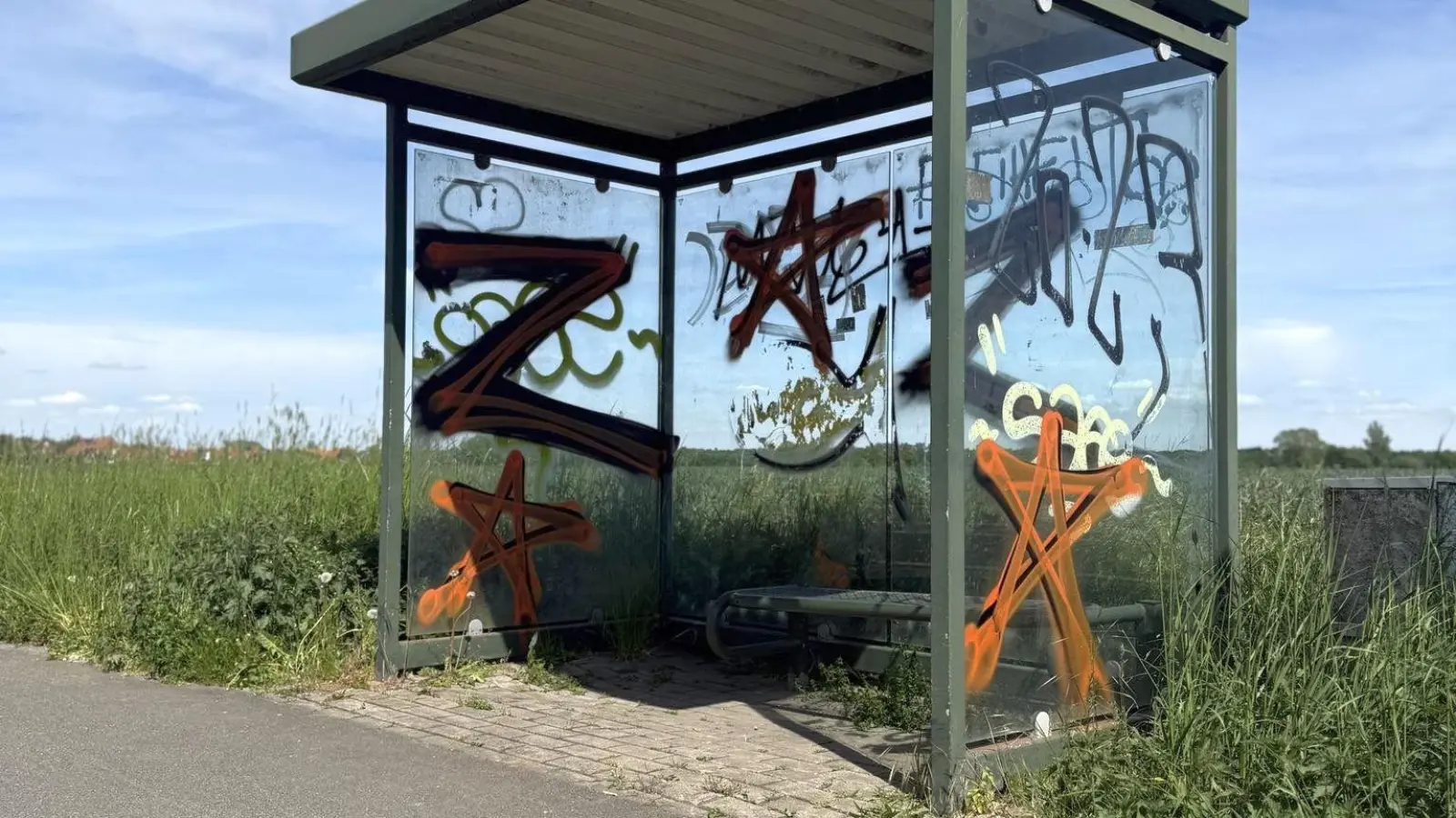 Graffiti, die vom Staatsschutz bewertet werden. (Foto: gk)