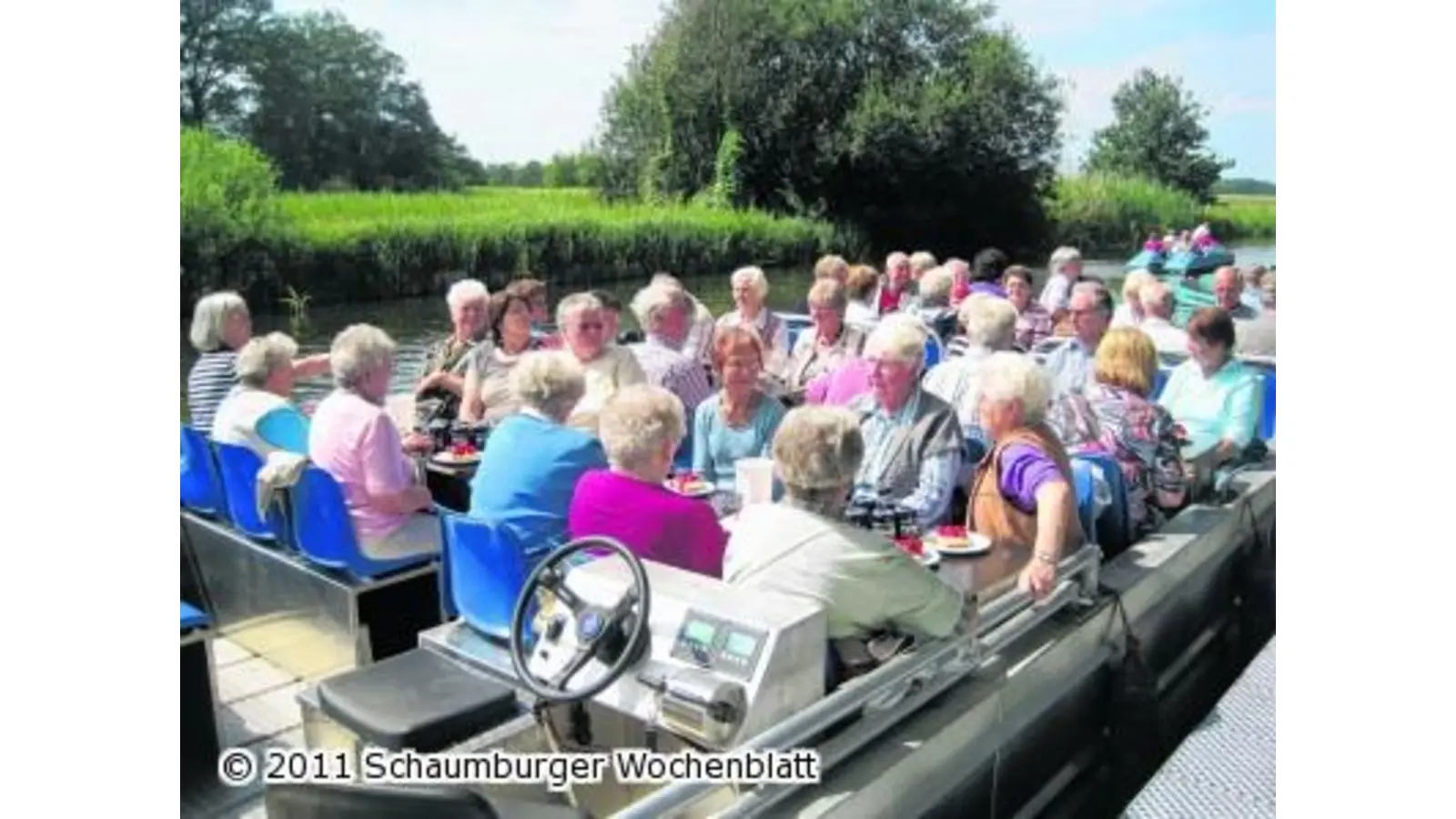 Rotkreuzler auf dem Wasser (Foto: al)