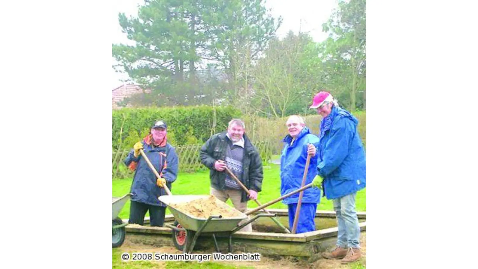 Ein ganzes Dorf macht sauber (Foto: red)