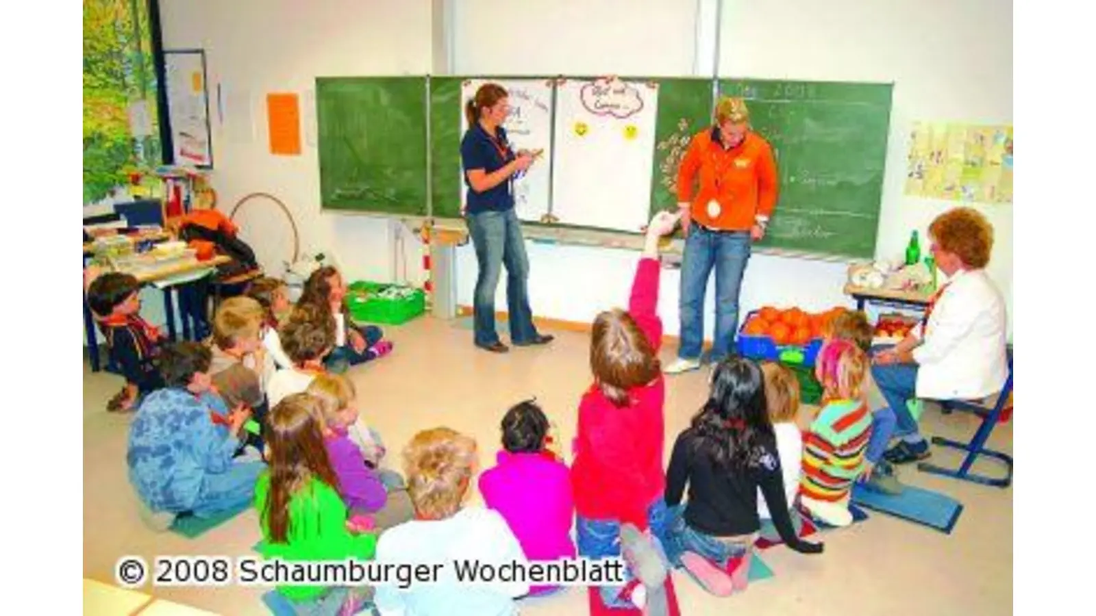 Schüler lernen gesunde Ernährung kennen (Foto: red)