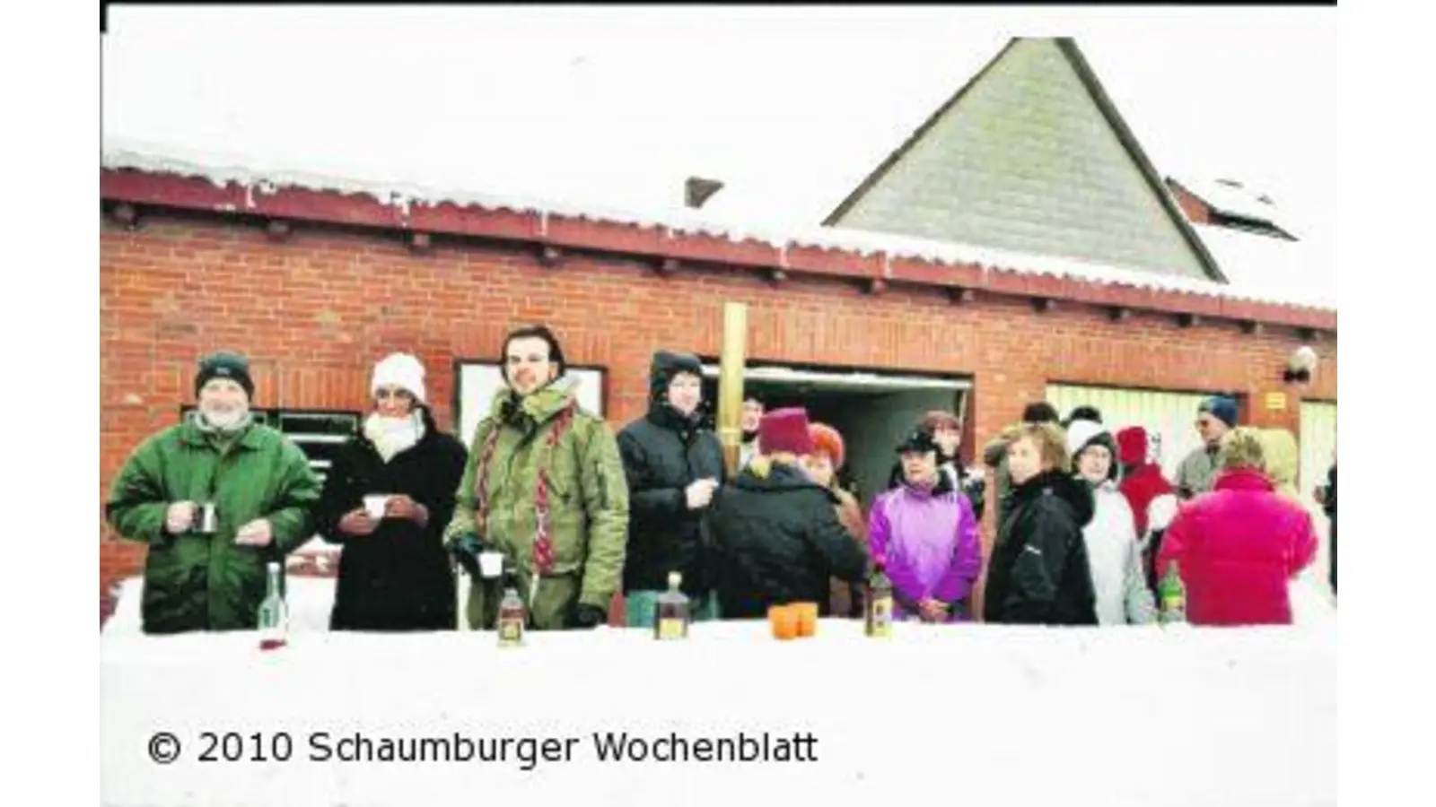 Viel Spaß an der Schnee-Theke (Foto: pd)
