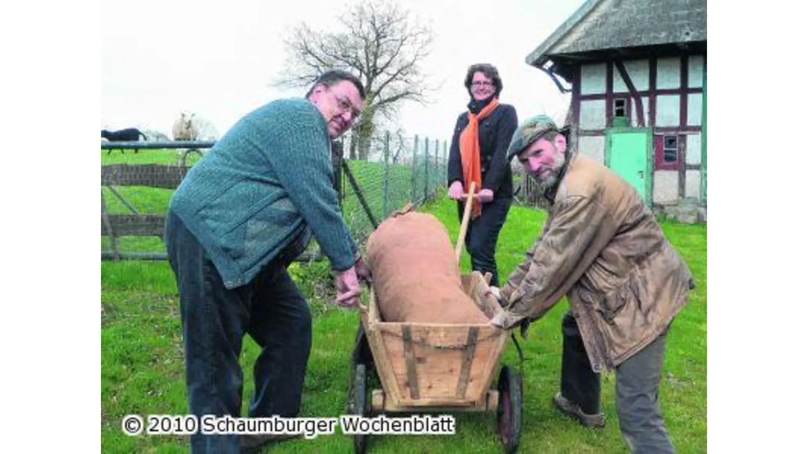 Mit Bollerwagen auf den Rodenberg (Foto: al)