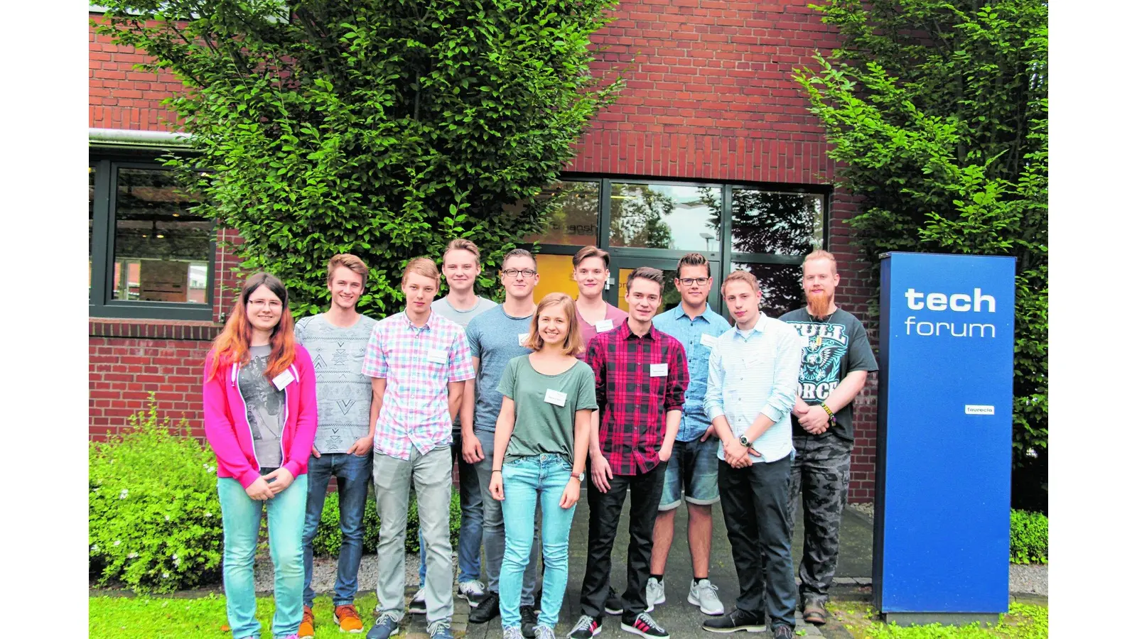 Faurecia in Stadthagen begrüßt elf Berufsanfänger (Foto: gr)
