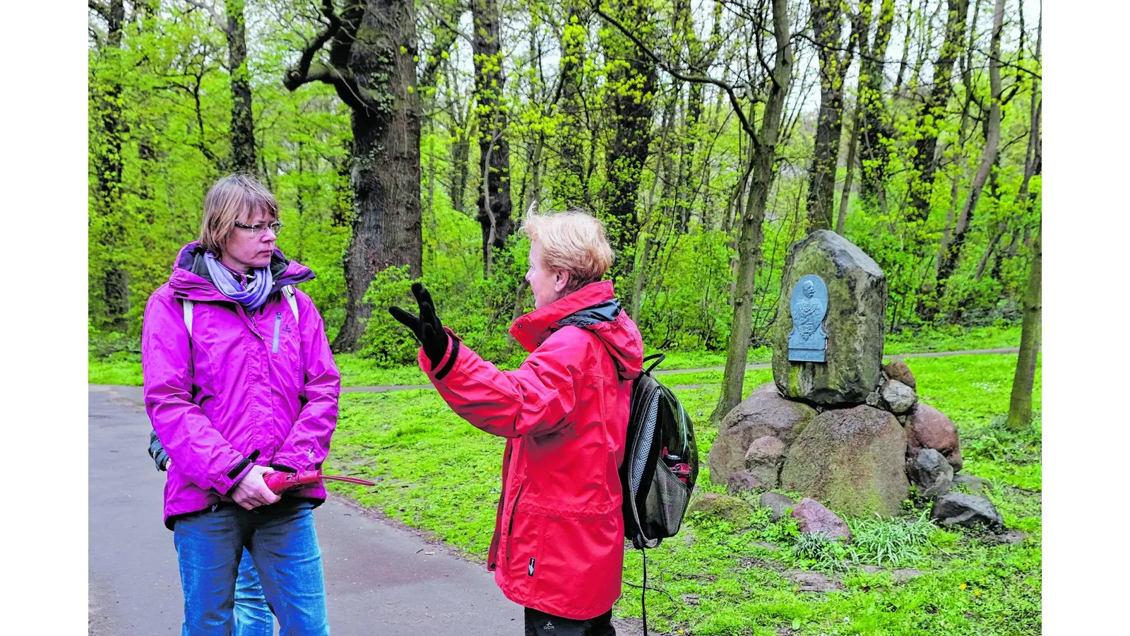 Wanderschuhe schnüren und ab in den Deister (Foto: jl)