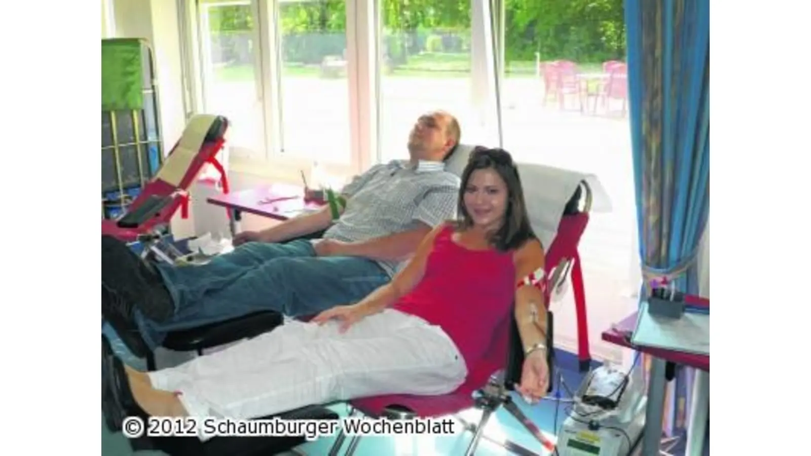 Die Spender kommen trotz Ferien und Hitze (Foto: ste)
