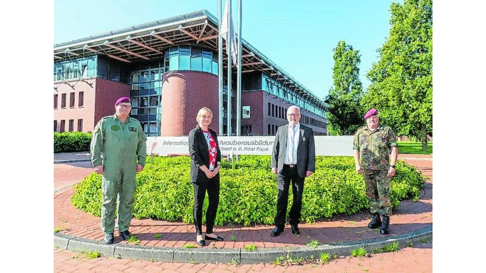 Auf Stippvisite bei den Heeresfliegern (Foto: nh)