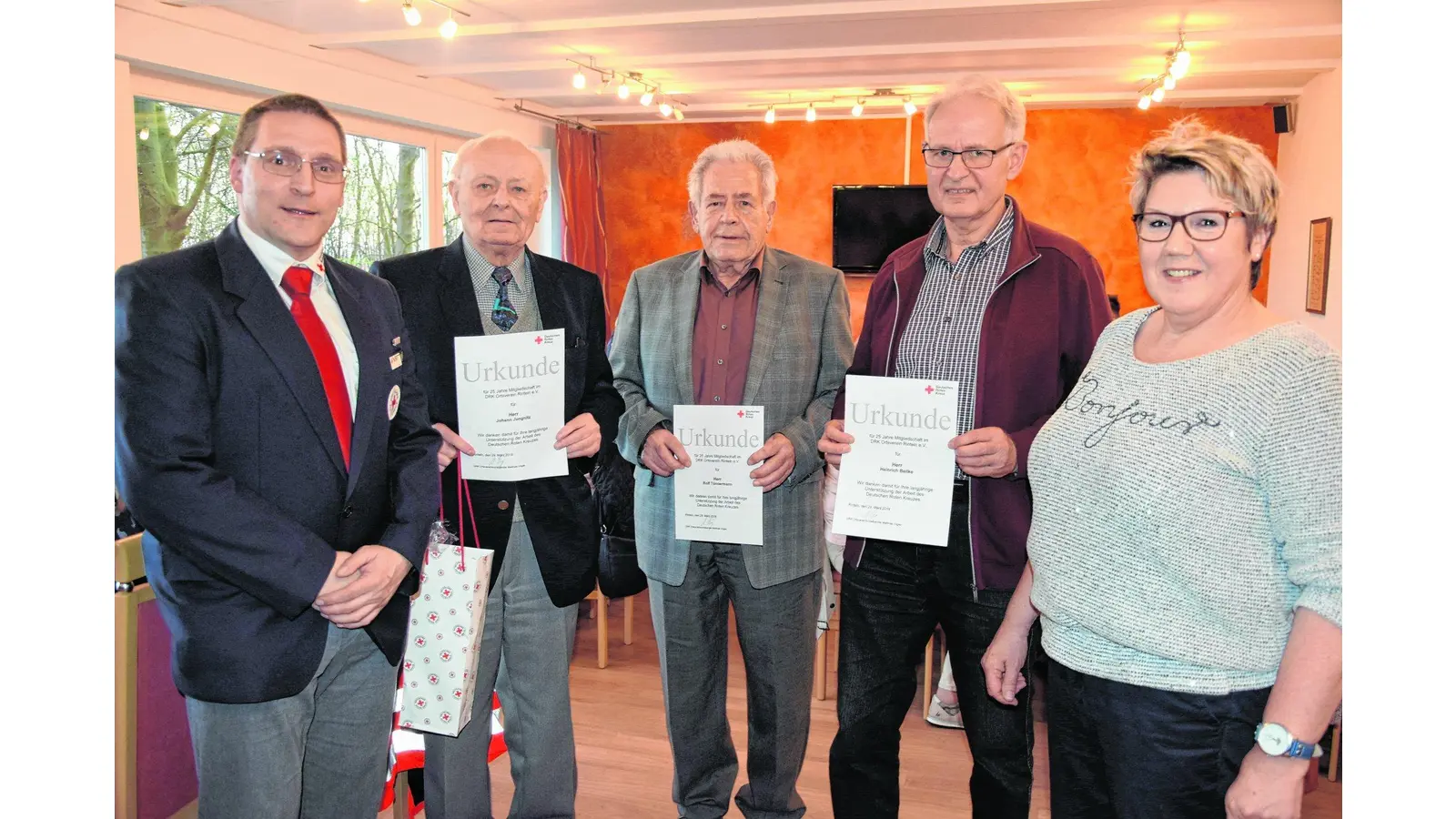 Orangerote Hilfe zu fast jeder Gelegenheit ermöglichen (Foto: ste)