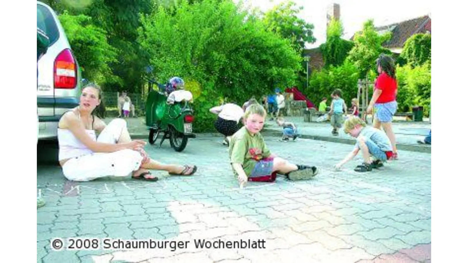 Bunte Kreide ist ein zeitloses Spielutensil (Foto: mr)