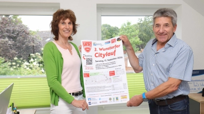 Bereiten den Citylauf vor: Karin Gerhards und Ulrich Baden vom TuS Wunstorf. (Foto: tau)