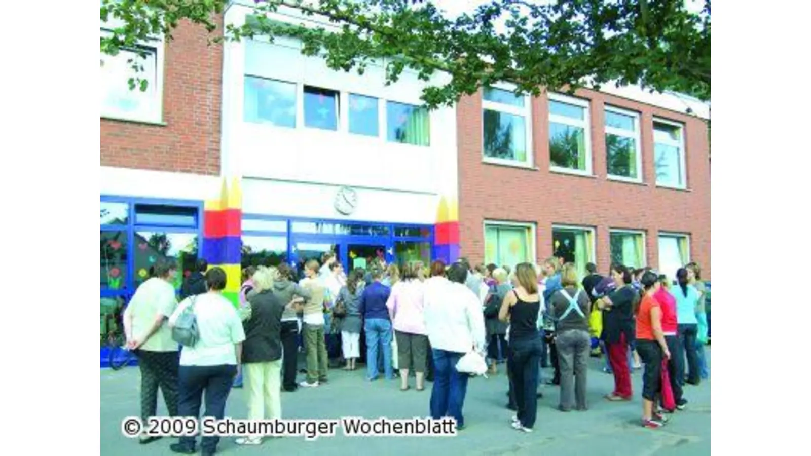 Schnäppchen in der Grundschule (Foto: ste)