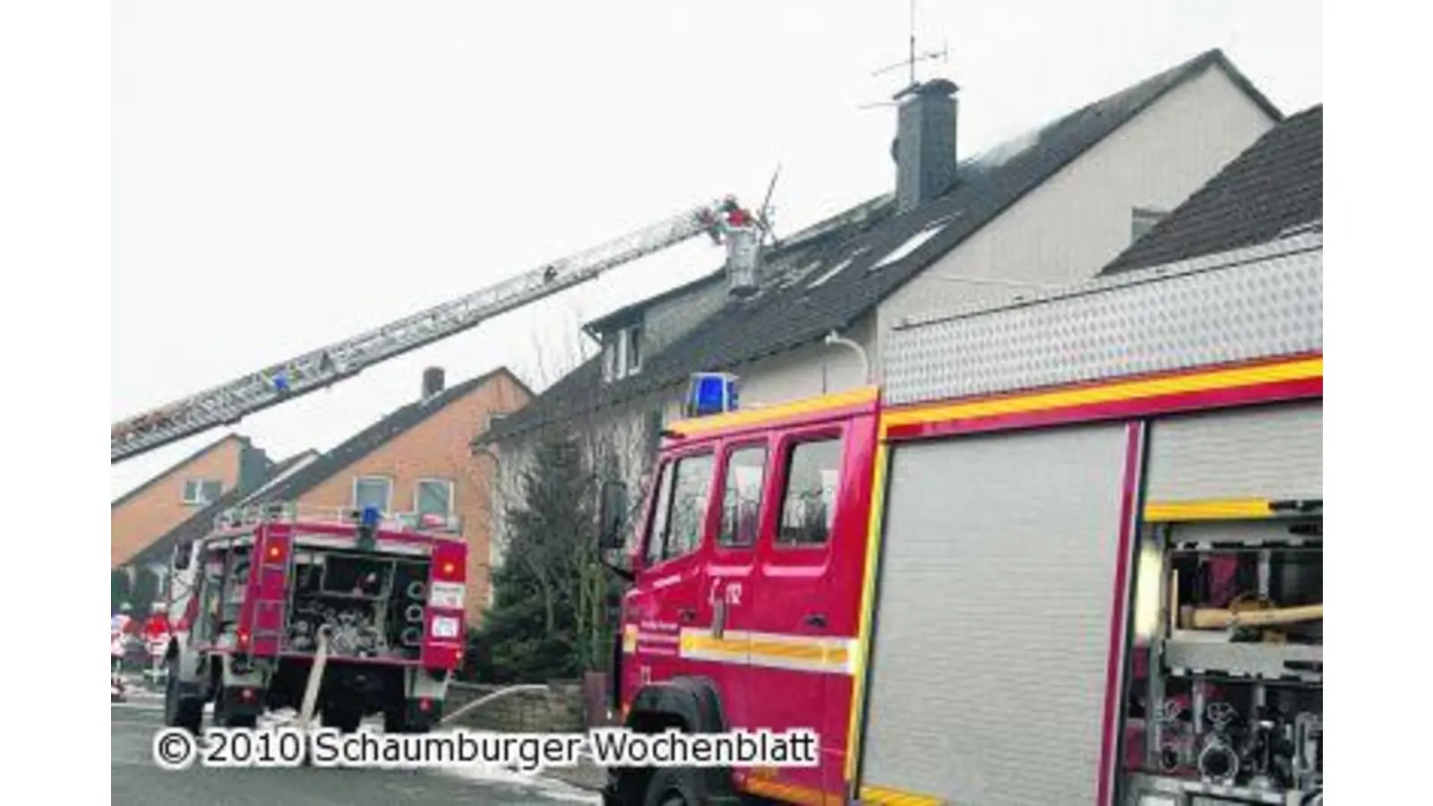 Brand in einem Mehrfamilienhaus (Foto: gi)