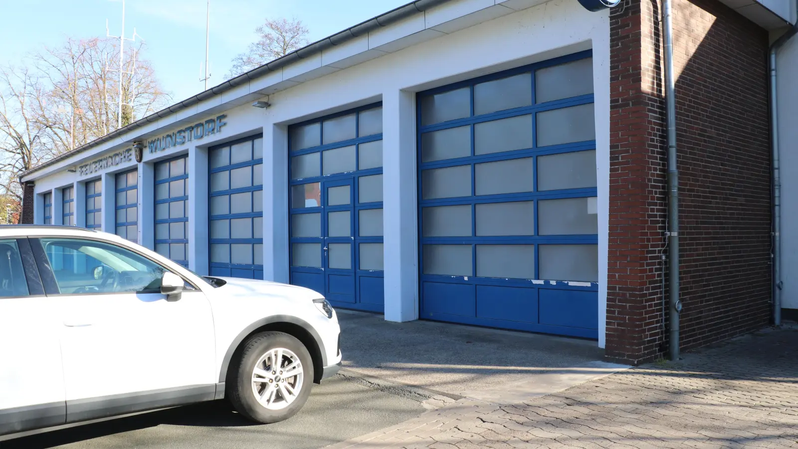 An alter Stelle ein neues Feuerwehrhaus bauen, das könnte was werden.  (Foto: gi)
