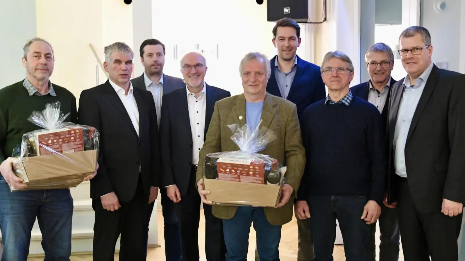 Heinz-Jürgen Lawrenz-Wilkening, Wilhelm Wiebke, Dr. Leon Schäkel, Andreas Rath, Heinrich Gieseking, Piet de Vries, Bernd Reese, Hartmut Brunkhorst und Marco Gottschalk.  (Foto: nd)