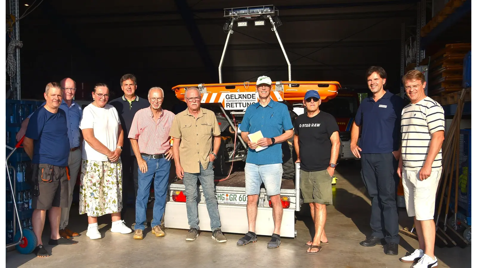 Mitglieder der SPD/FDP-Gruppe besuchen die Feuerwehr Rodenberg. (Foto: privat)