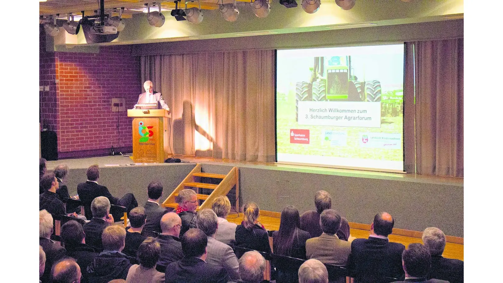 Schaumburger Agrarforum Vertreter des Europäischen Parlaments referiert (Foto: gr)