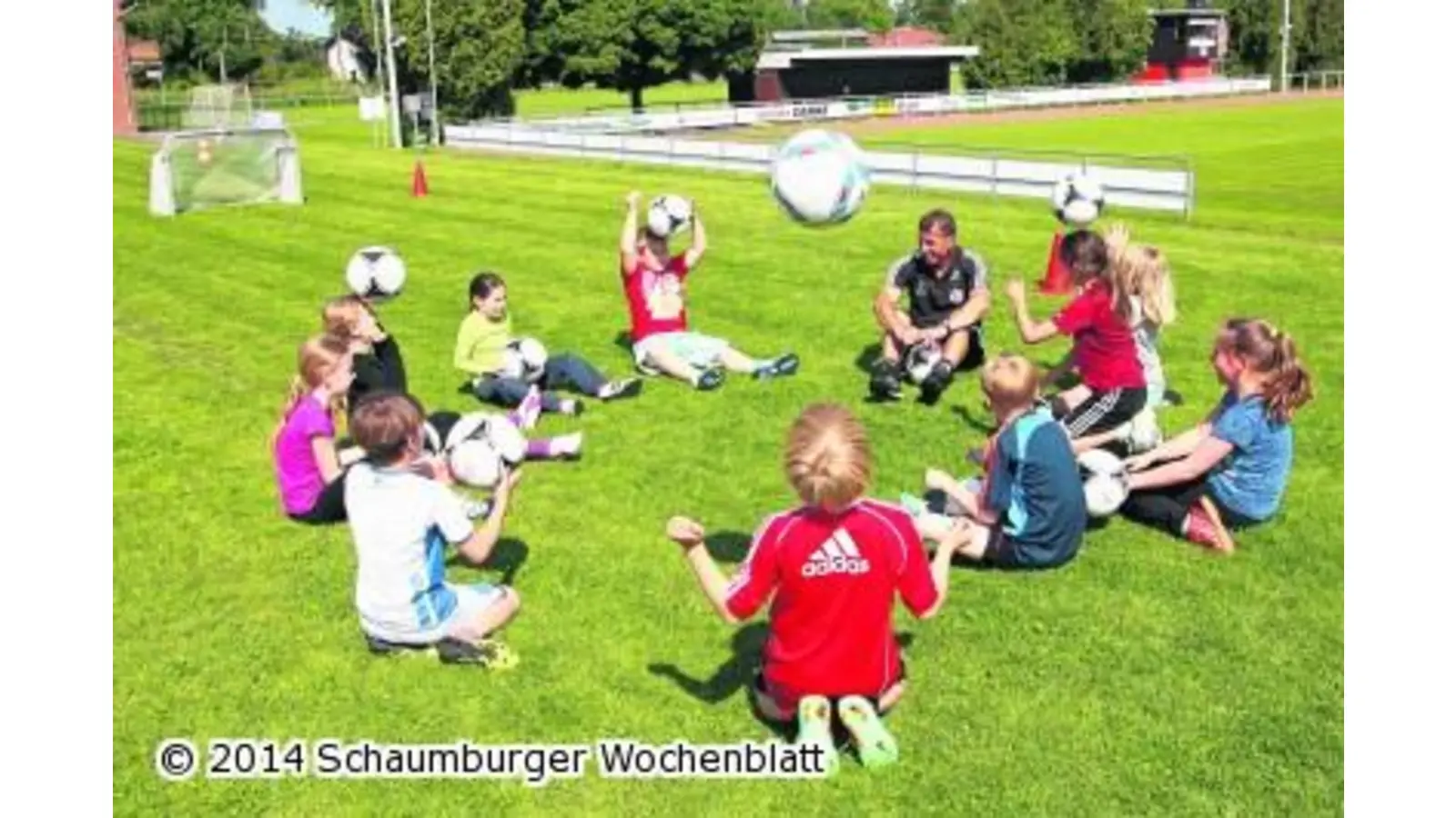 Kicken und köpfen wie die Profifußballer (Foto: jl)