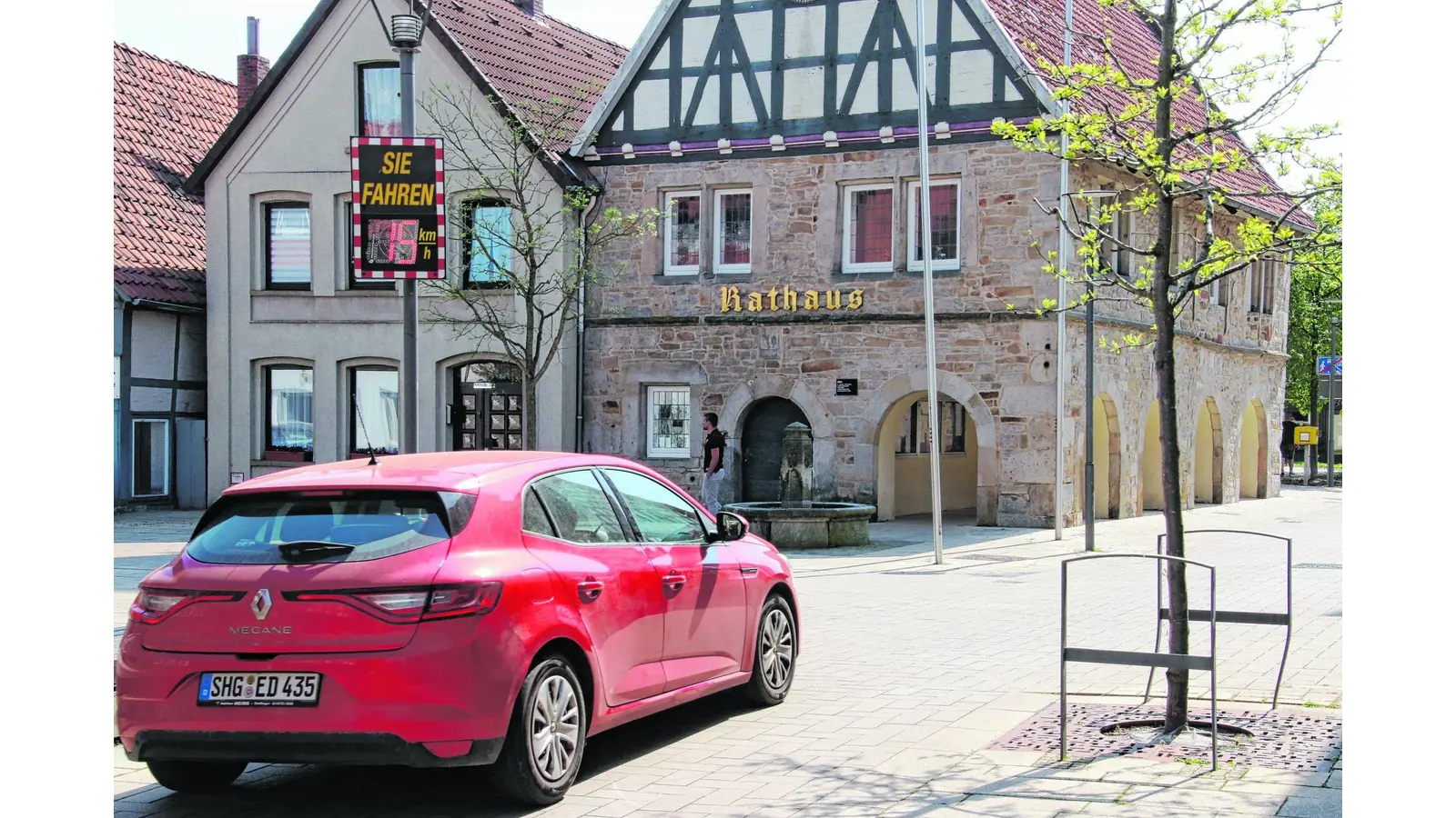 Messung auf dem Marktplatz soll Autofahrer sensibilisieren (Foto: gi)