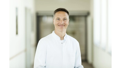 Dr. Söhnke Theiß, Chefarzt der Fachabteilung für Pneumologie, Intensiv- und Beatmungsmedizin. (Foto: AGAPLESION EV. KLINIKUM SCHAUMBURG gGmbH)