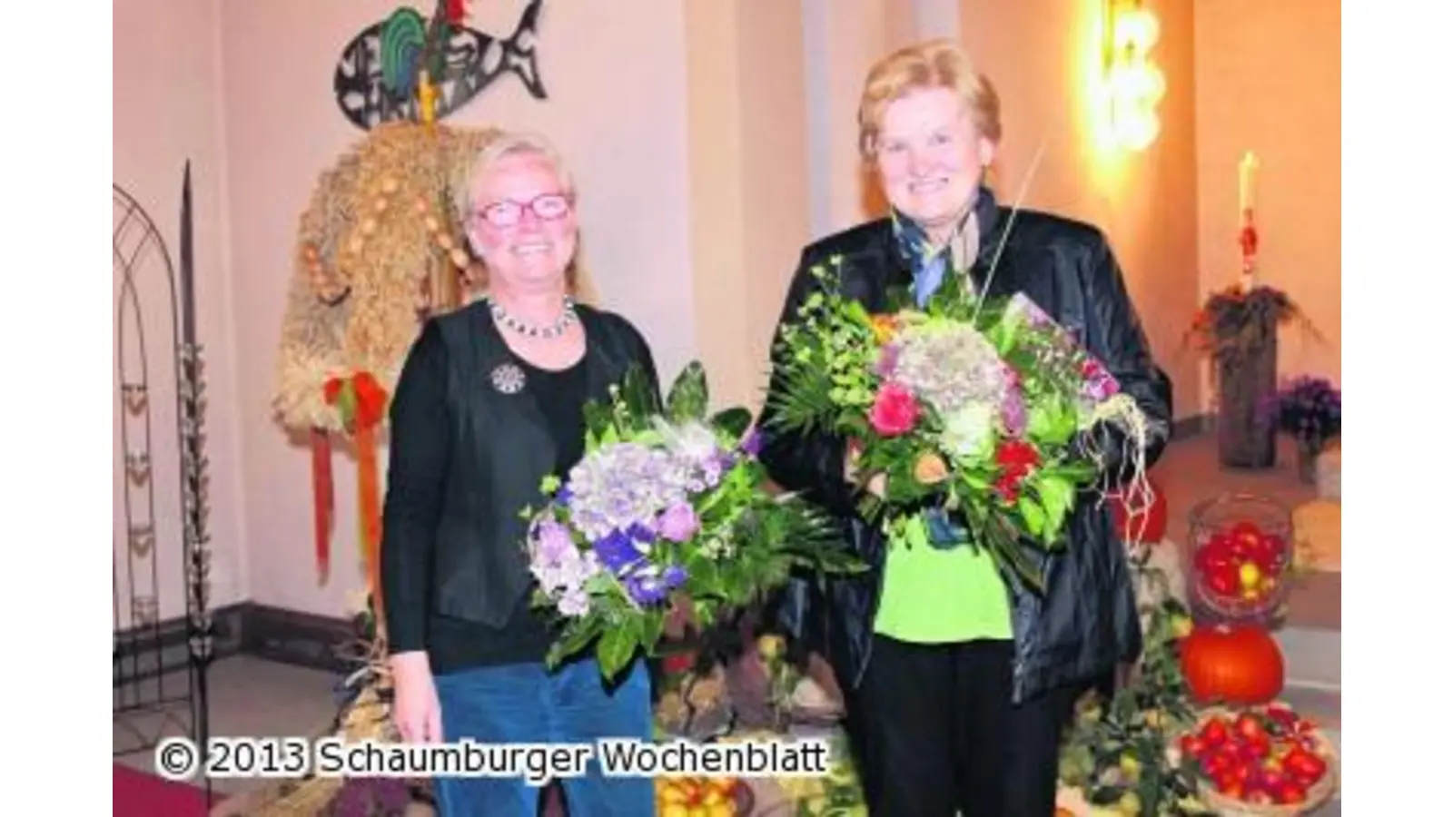Die meisten Blumen im Altarraum sind im eigenen Garten gewachsen (Foto: us)