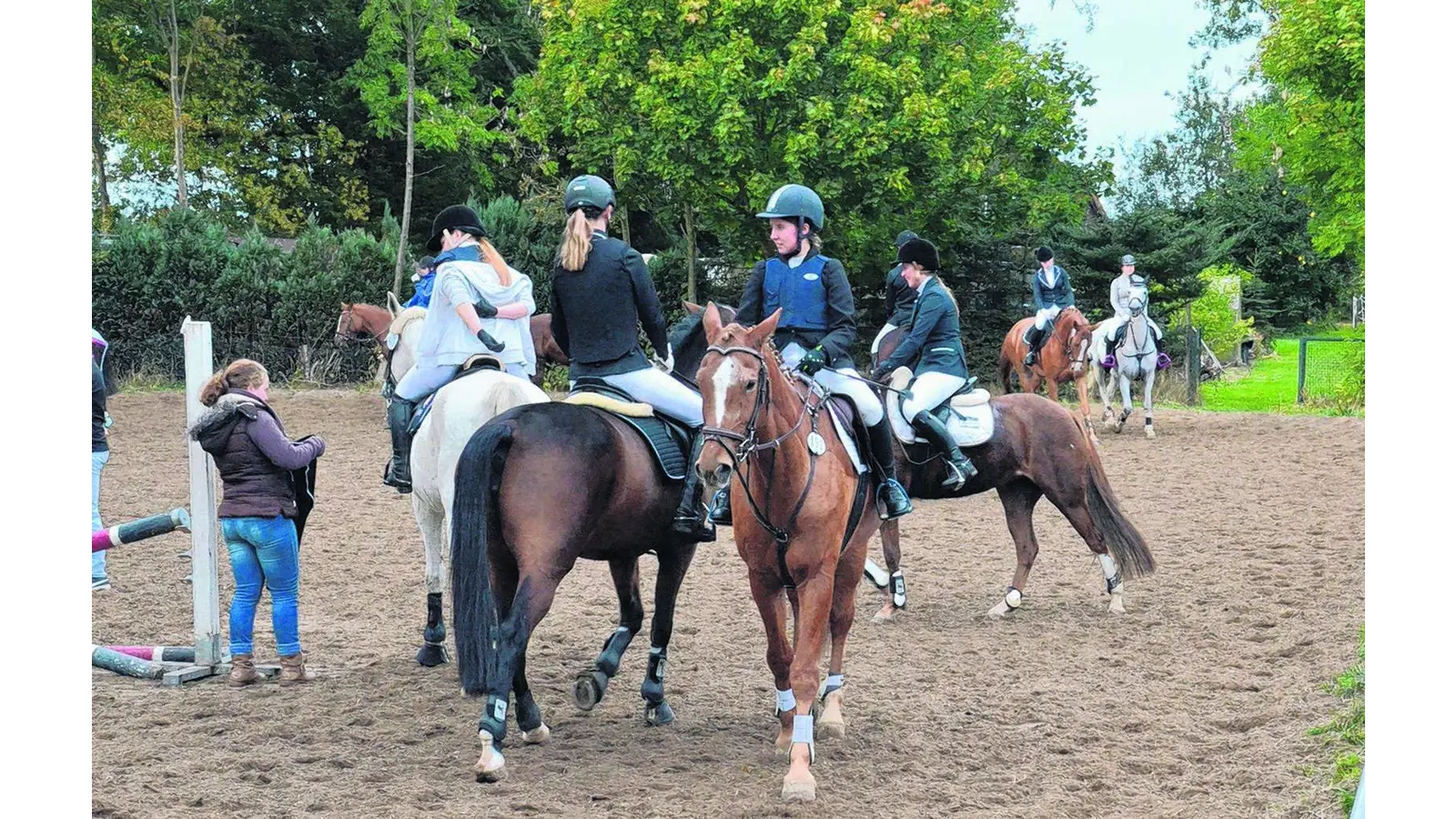Lindhorster Reiterinnen liefern sehr gute Leistungen ab (Foto: bt)