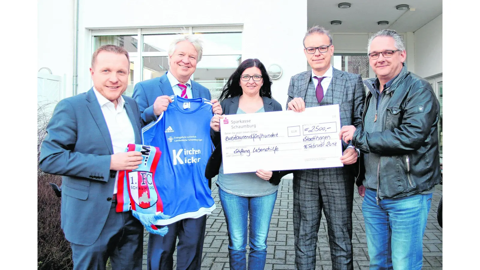 Spende für die Lebenshilfe (Foto: bb)