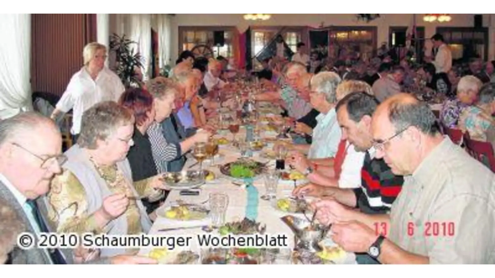Rund 130 Gäste folgen der Einladung zum Matjes-Schmaus (Foto: wtz)