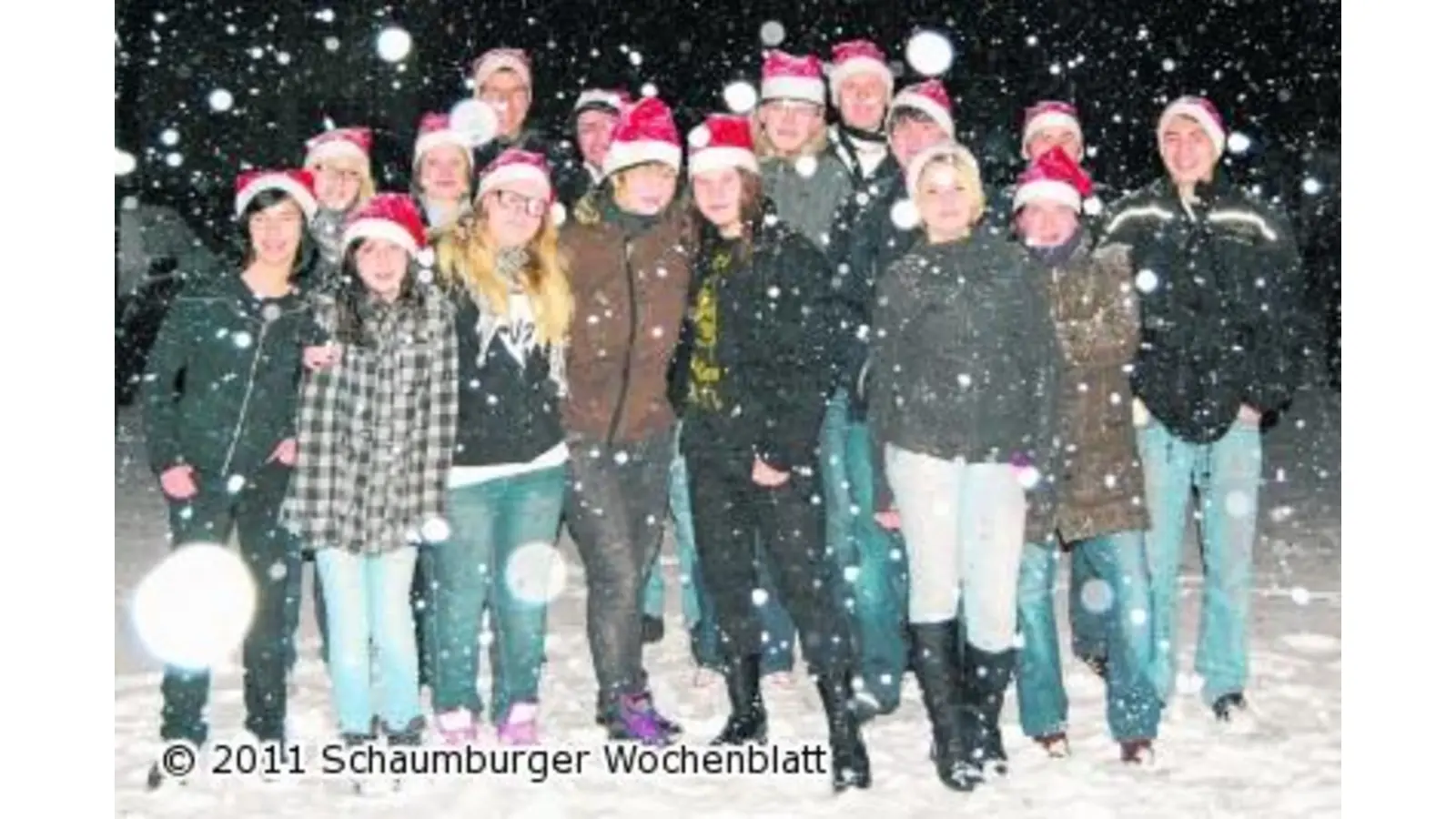 Jungschützen zielen beim Werfen mit dem Schneeball (Foto: wtz)