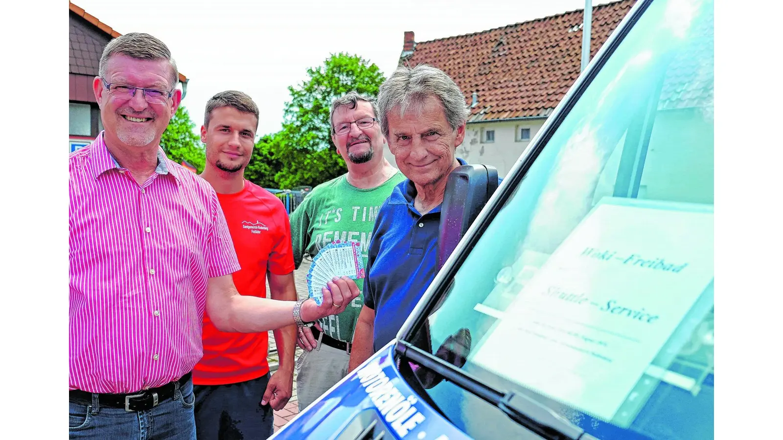 Komplett kostenlos ins kühle Nass springen (Foto: jl)