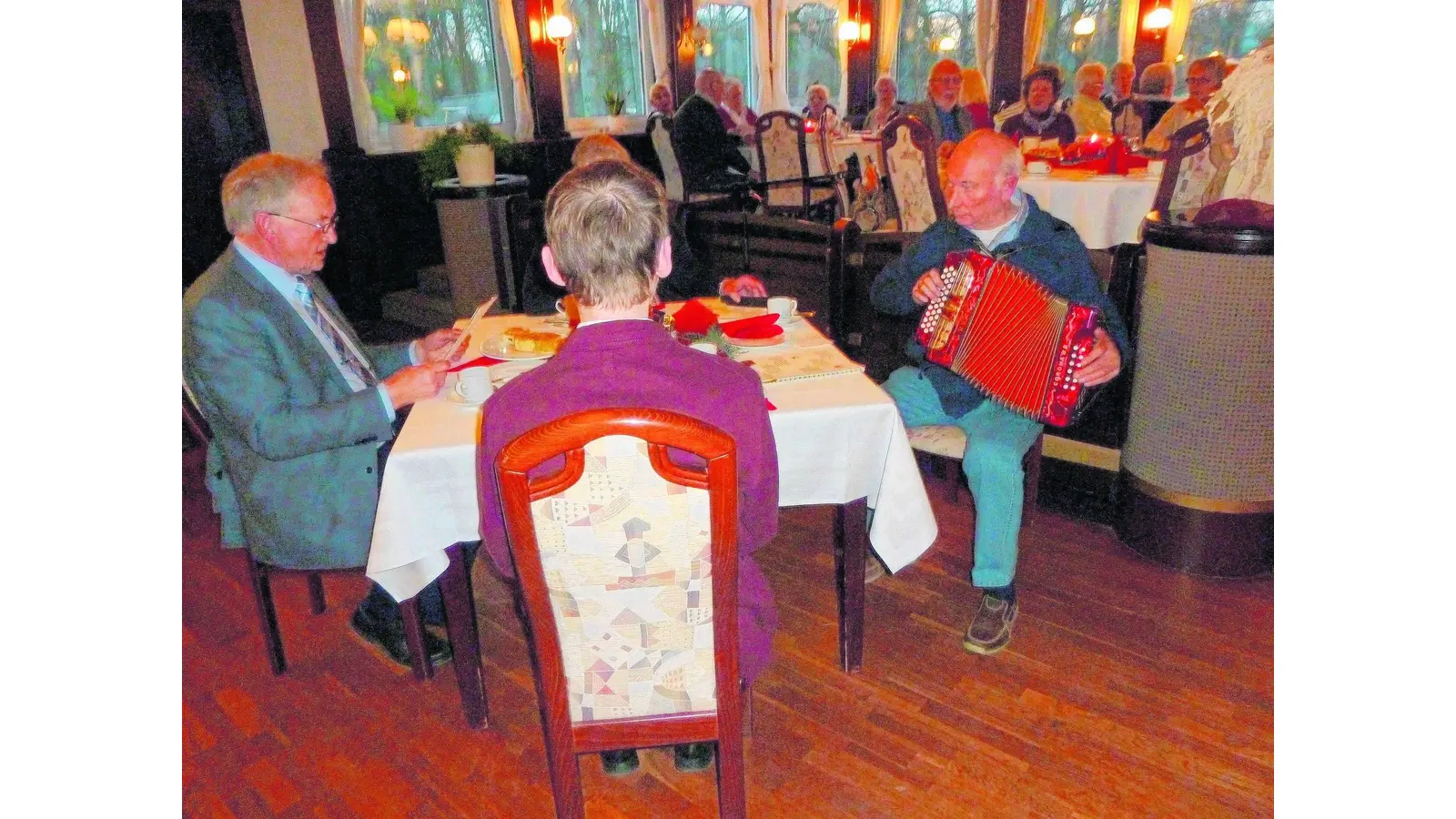 Feier zum Jahresabschluss (Foto: em)