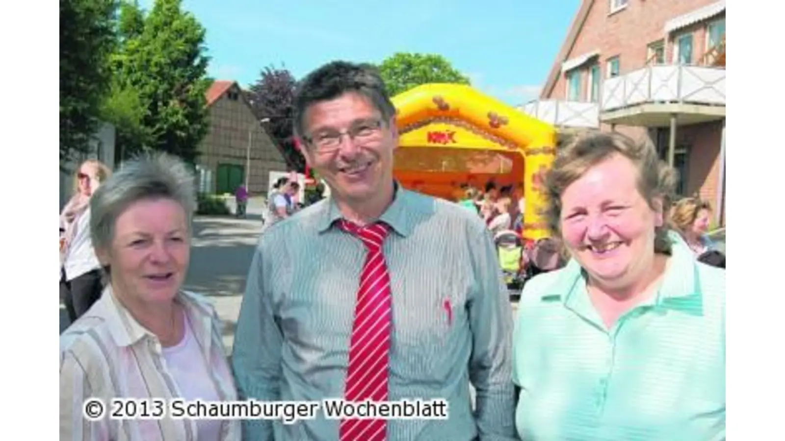 Zwei Damen gehen richtig in die Luft (Foto: ew)