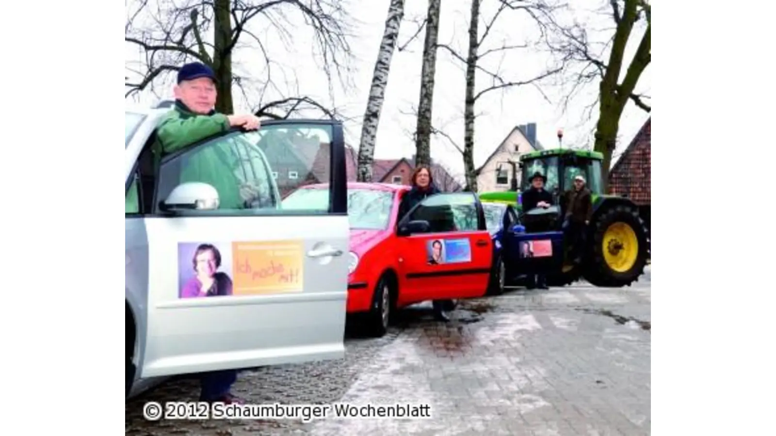 Magnettafeln auf 60 Autos werben für kommende Wahl (Foto: bt)