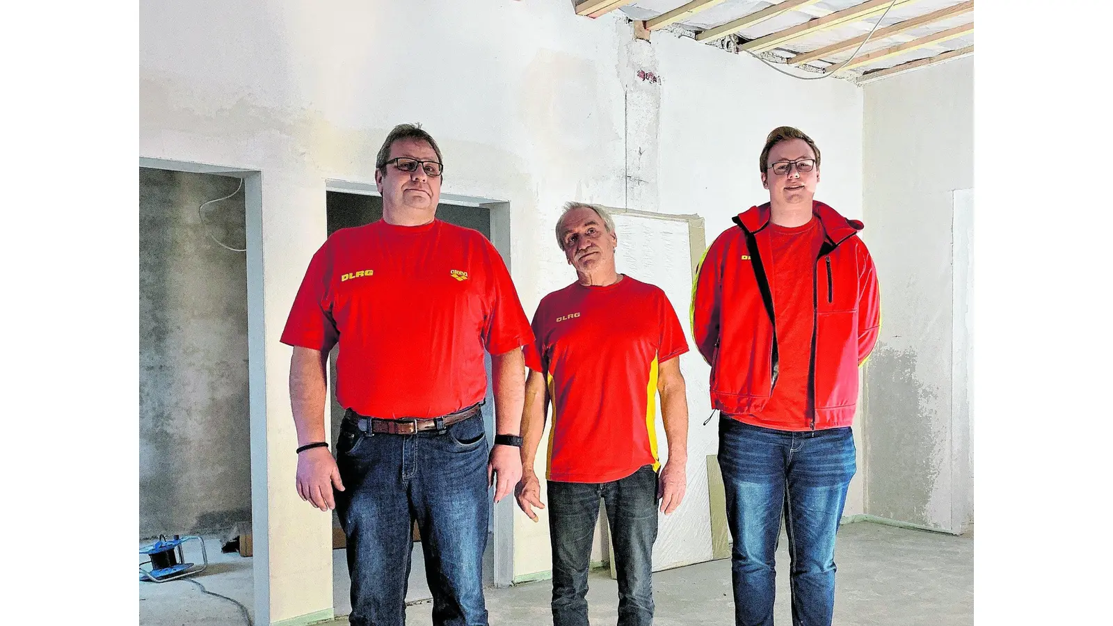 Die Handwerker der DLRG sind schon fleißig am Werk (Foto: red)