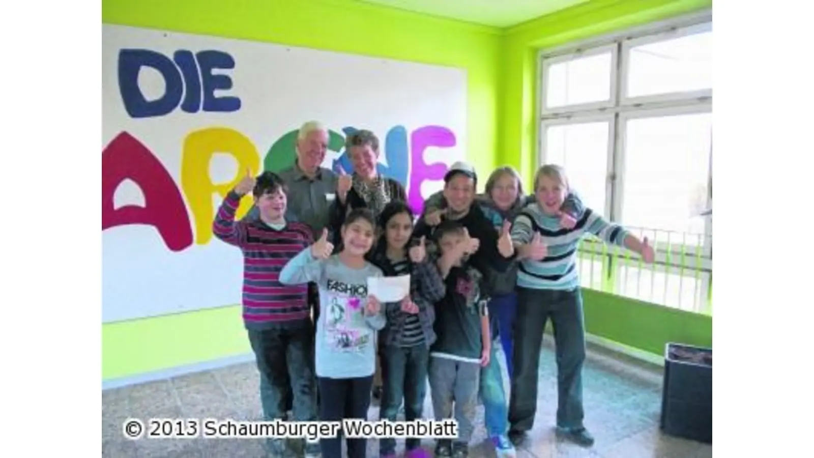 Schüler spenden 500 Euro für die Arche (Foto: em)