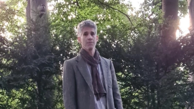 Auf der Naturbühne: Künstler Manuel Klein. (Foto: privat)