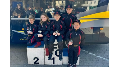 Nach der Siegerehrung der K1. (Foto: privat)