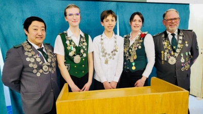 Die Winterkönige (v.li.): Raphael Dransmann, Antonia von Busse, Ben Gruber, Sandra Zander und Michael Ulrich. (Foto: privat)