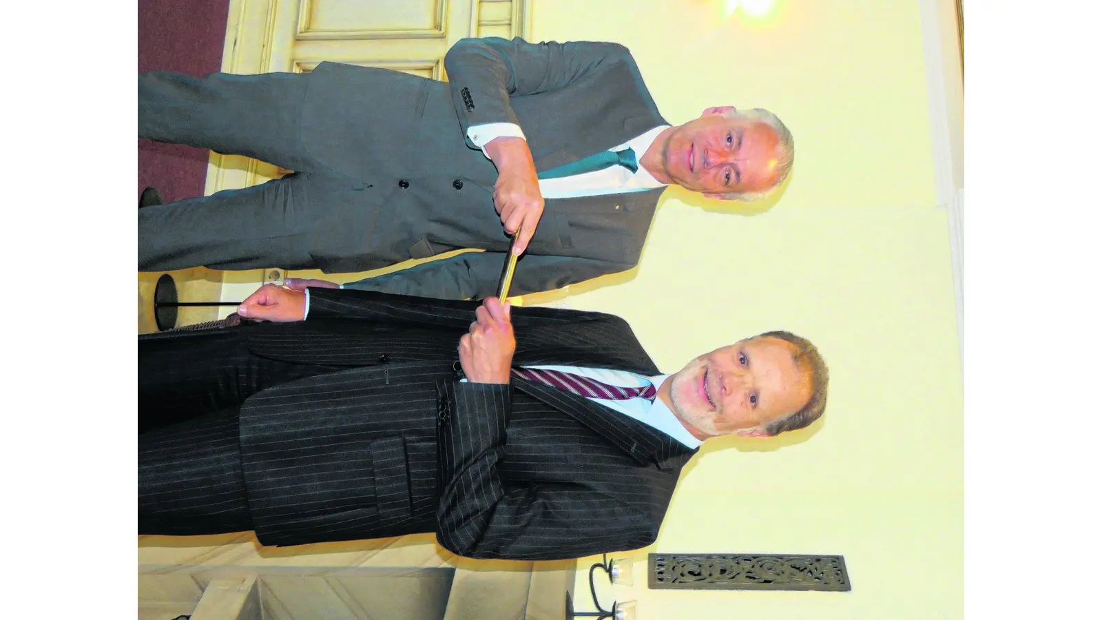Stabübergabe im Rotary Club (Foto: mk)