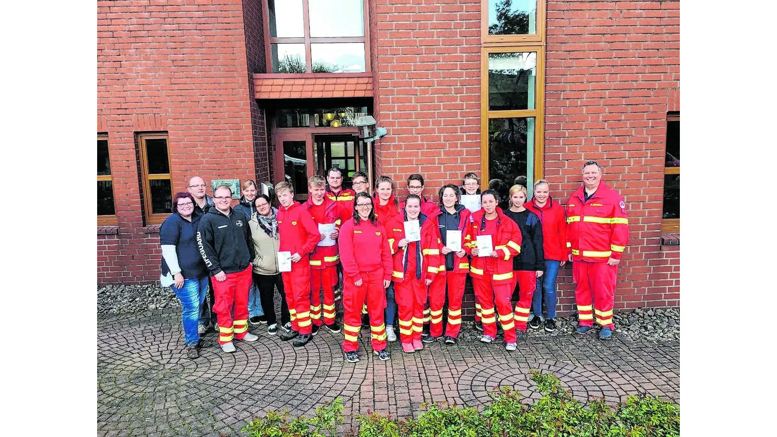 DLRG Rolfshagen bildet Sanis aus (Foto: red)