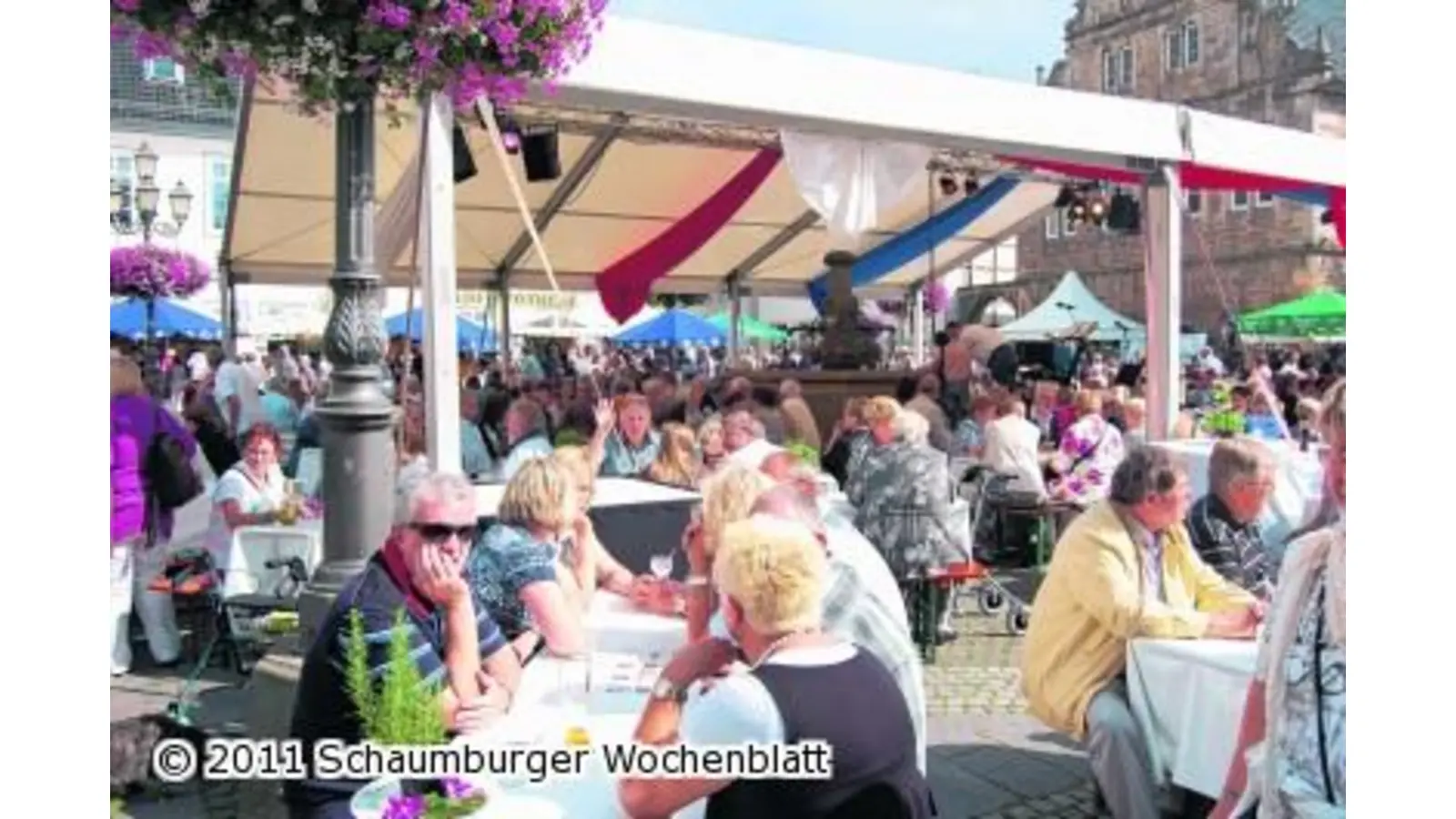 Gourmets genießen feinen Gaumenkitzel (Foto: hb)