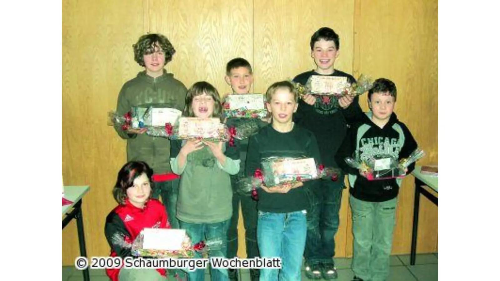 Schützen verteilen Preise (Foto: red)